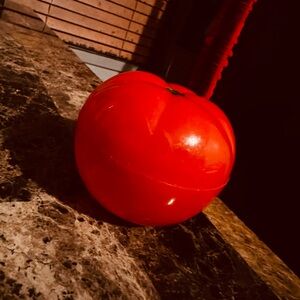 Hoagie and Onion keeper.  Like new condition.